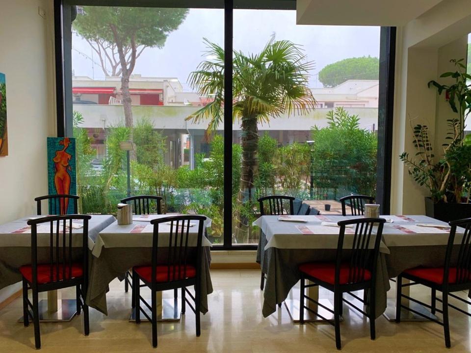 Hotel Logonovo Лидо дели Естенси Екстериор снимка