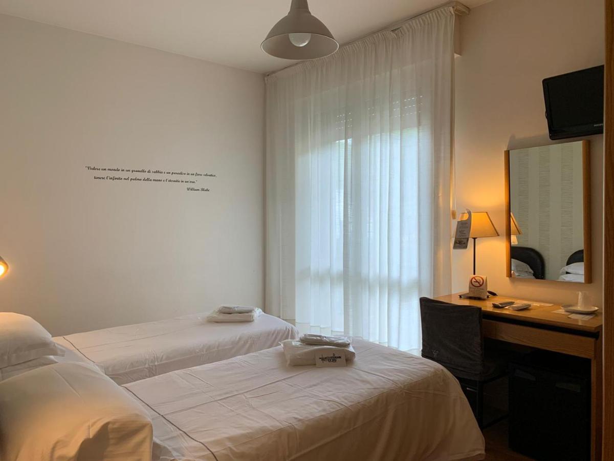Hotel Logonovo Лидо дели Естенси Екстериор снимка