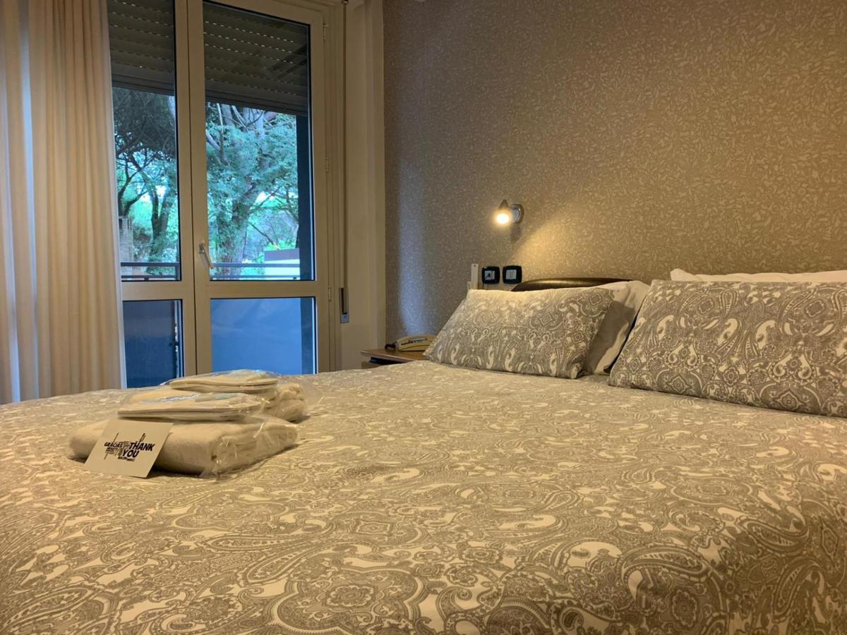 Hotel Logonovo Лидо дели Естенси Екстериор снимка