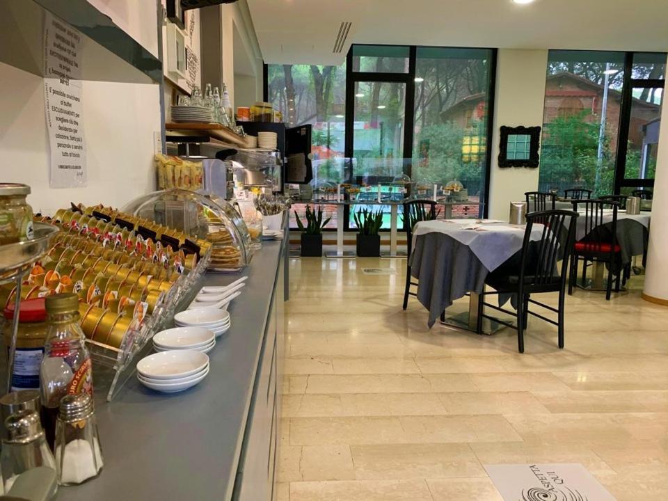 Hotel Logonovo Лидо дели Естенси Екстериор снимка